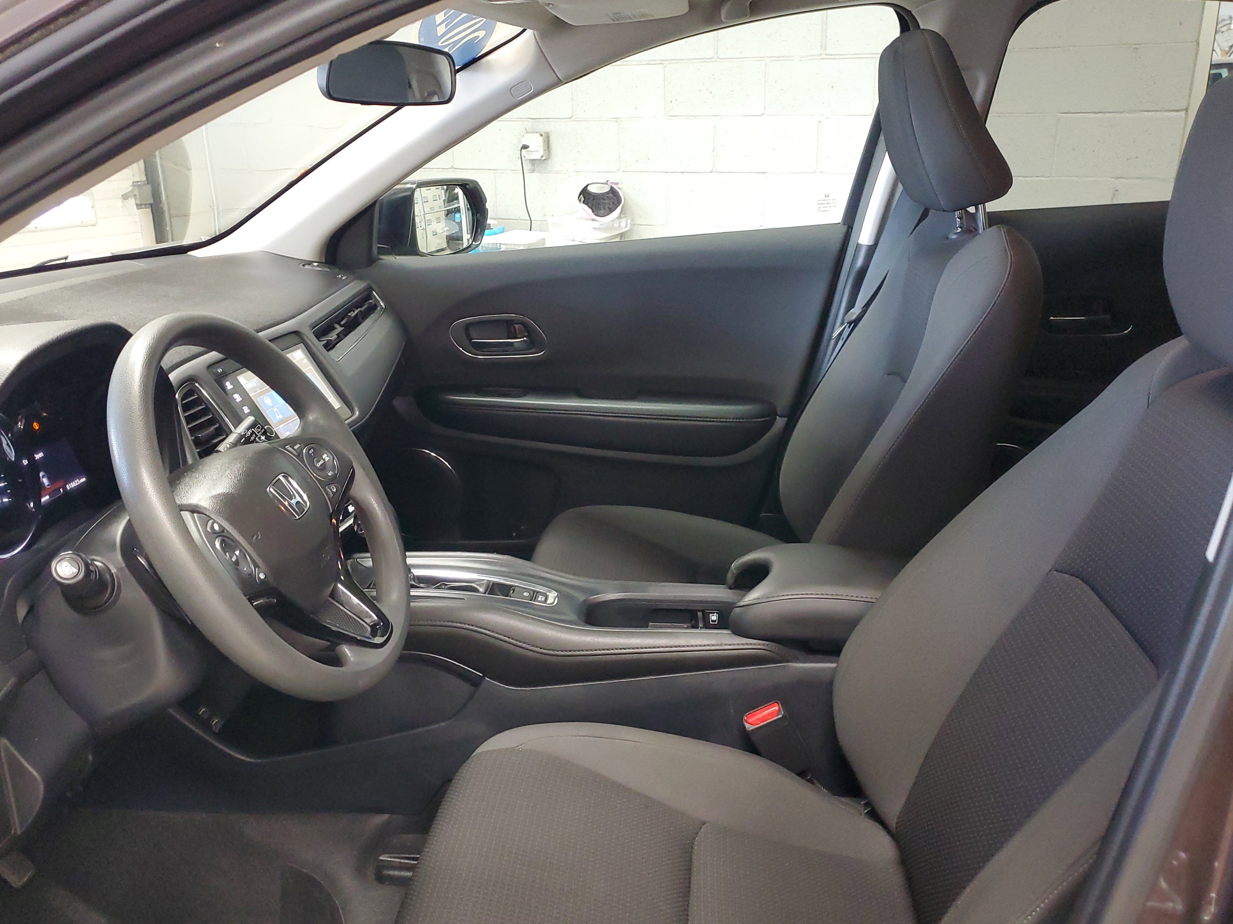 Used 2022 Honda HR-V EX image 19