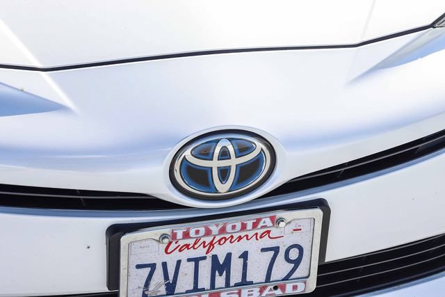 Used 2016 Toyota Prius Three Touring FWD image 11