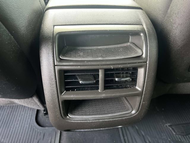 Used 2023 Cadillac XT5 Luxury image 16