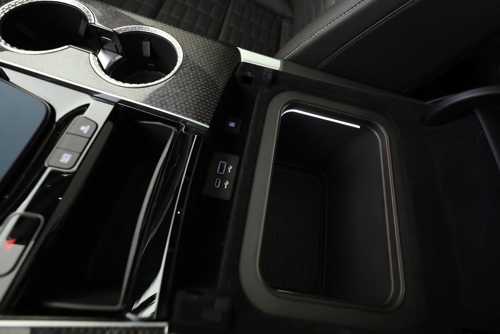 Used 2025 Cadillac Escalade V image 43