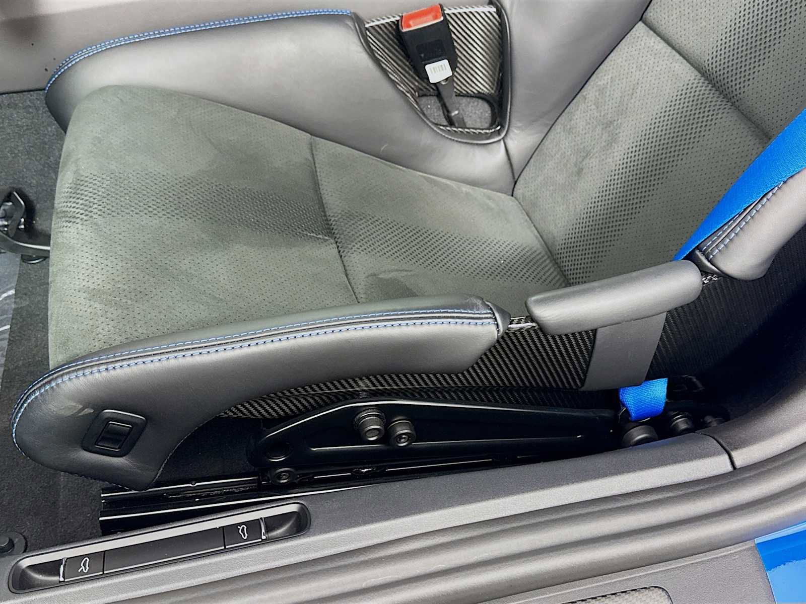 Certified 2025 Porsche 718 Boxster Spyder RS image 13