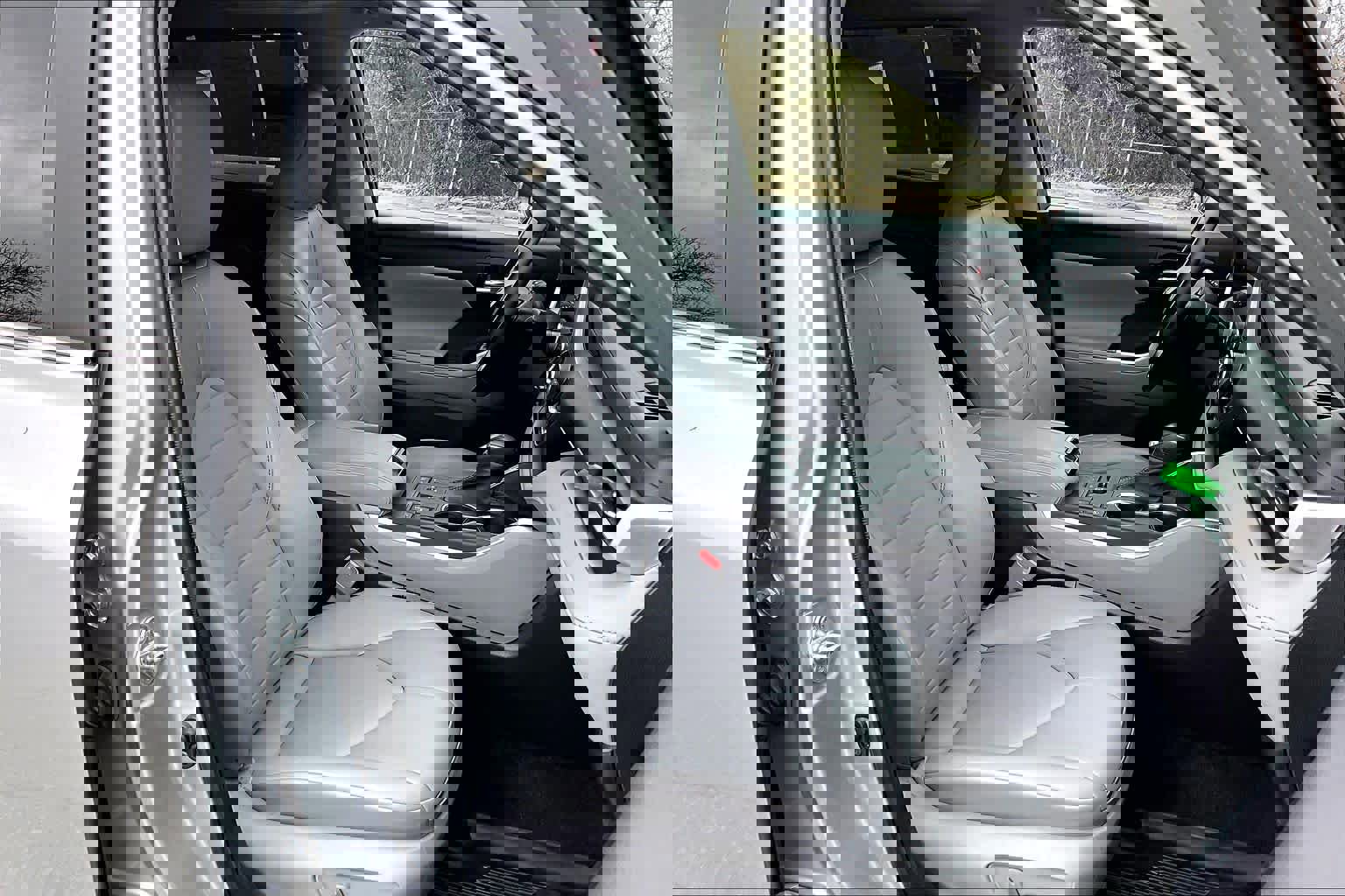 Used 2023 Toyota Highlander XLE image 9