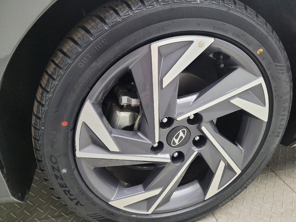 Used 2025 Hyundai Elantra Sport w/ Cargo Package FWD image 31