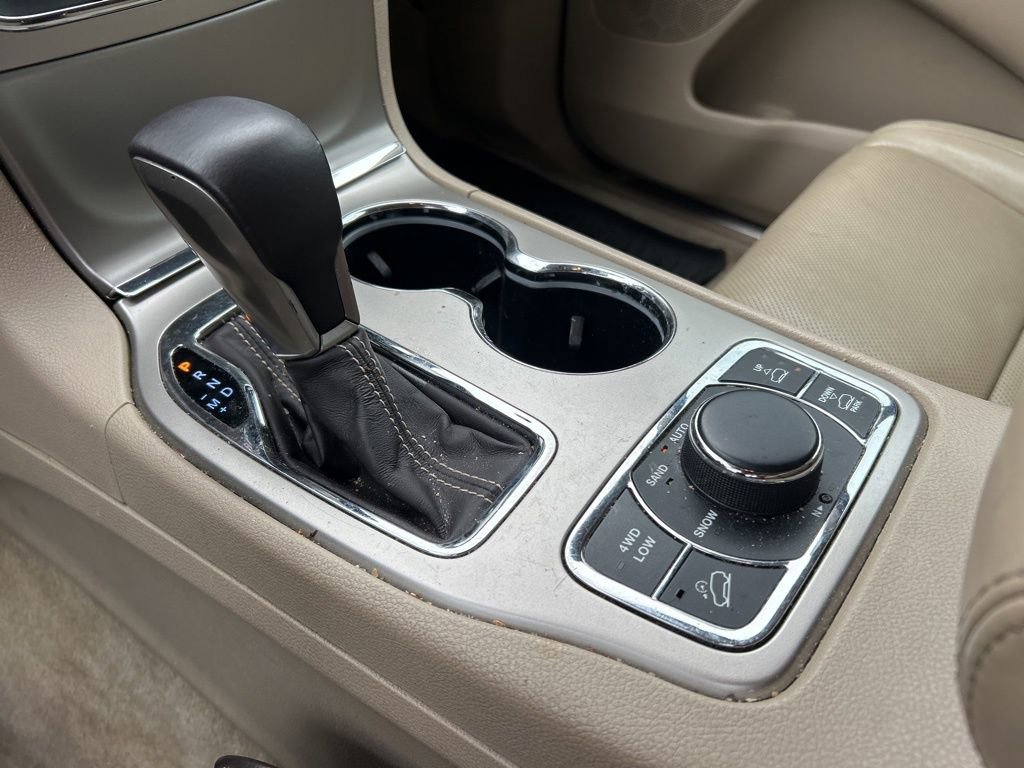 Used 2017 Jeep Grand Cherokee Overland AWD/4WD image 21