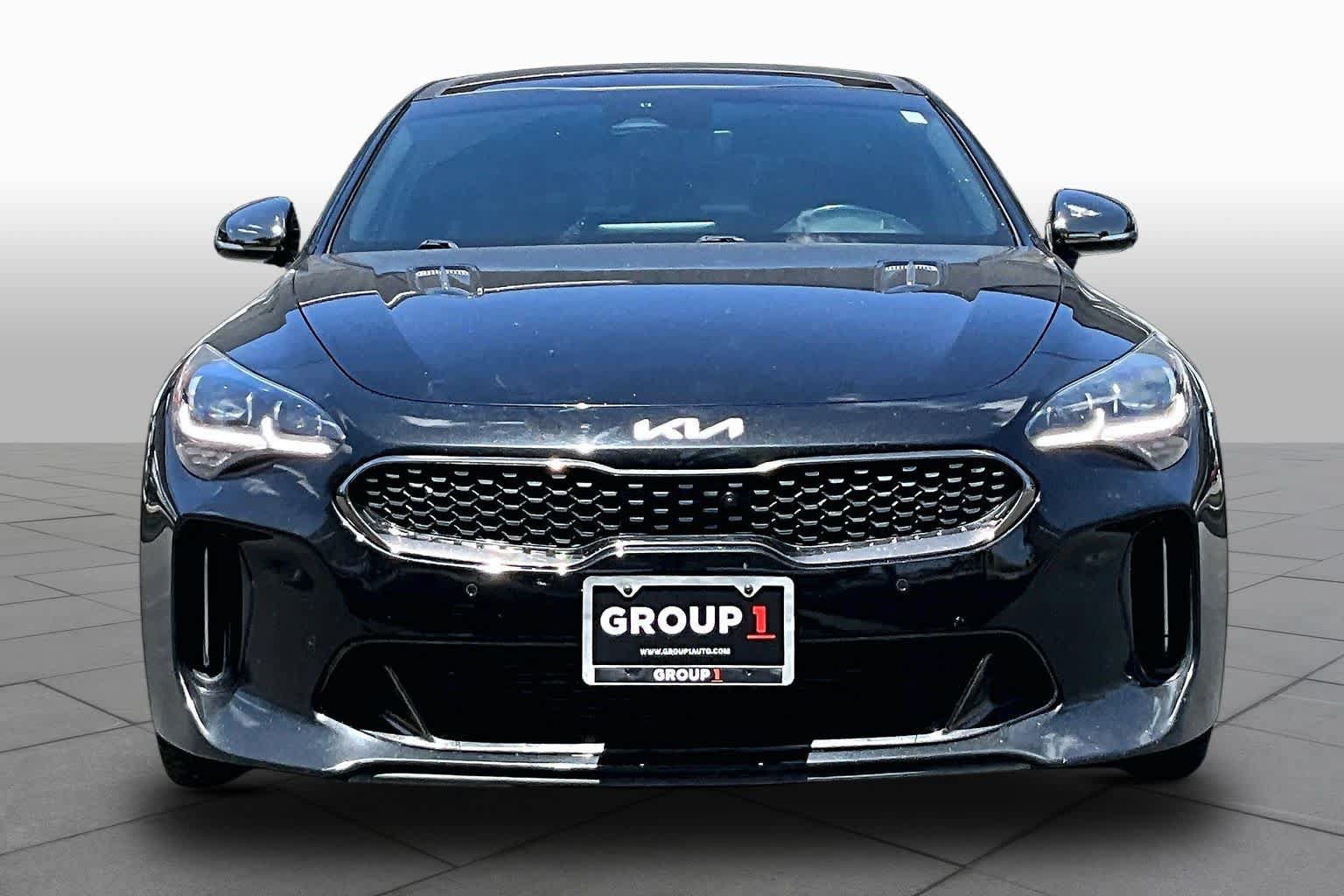 Used 2022 Kia Stinger GT2 w/ Red Interior Color Package RWD image 4