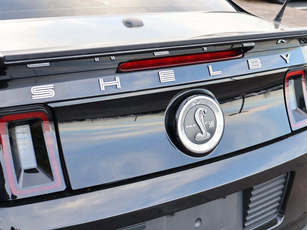 Used 2013 Ford Mustang Shelby GT500 image 9