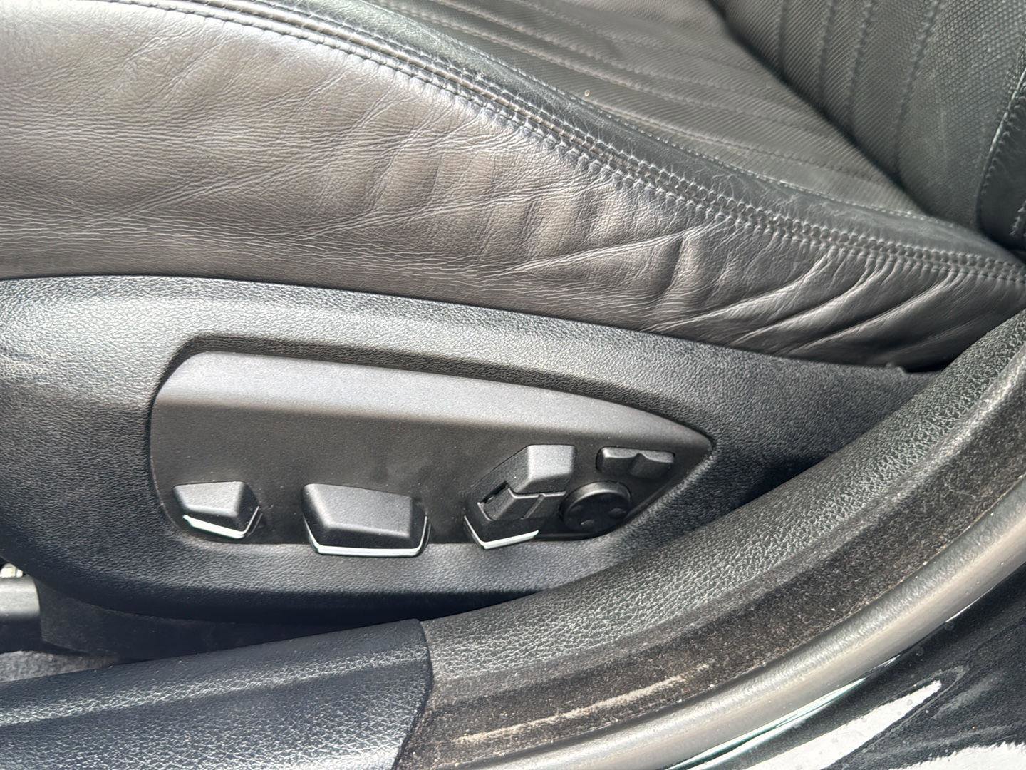 Used 2016 BMW M5 image 14