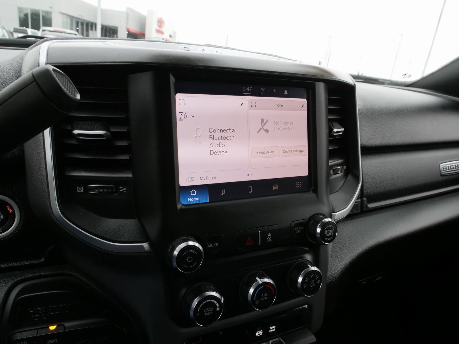 Used 2024 RAM 3500 Big Horn image 26