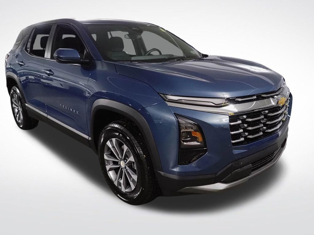 Used 2025 Chevrolet Equinox LT image 3