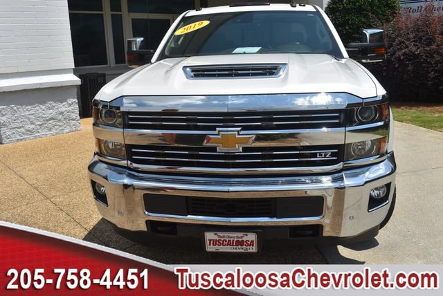 Used 2019 Chevrolet Silverado 3500 LTZ w/ Duramax Plus Package AWD/4WD image 4