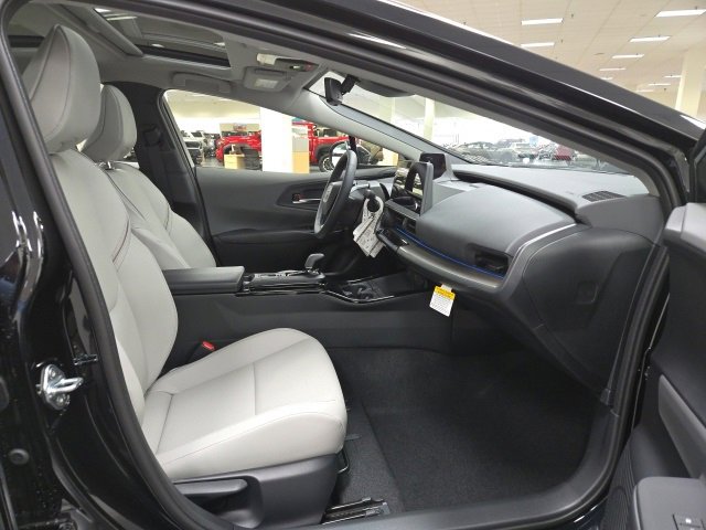 New 2026 Toyota Prius XLE image 8