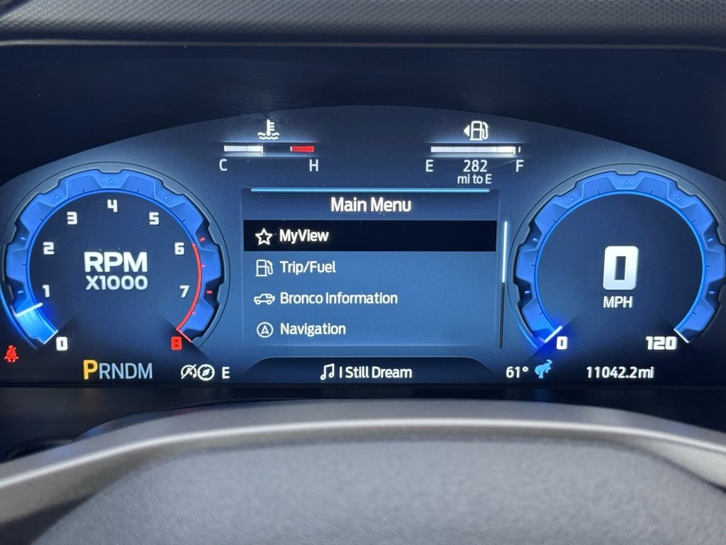 Used 2025 Ford Bronco Badlands image 14