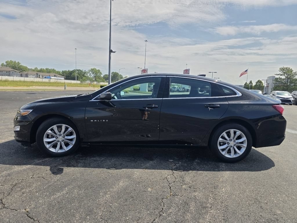 Used 2022 Chevrolet Malibu LT FWD image 11