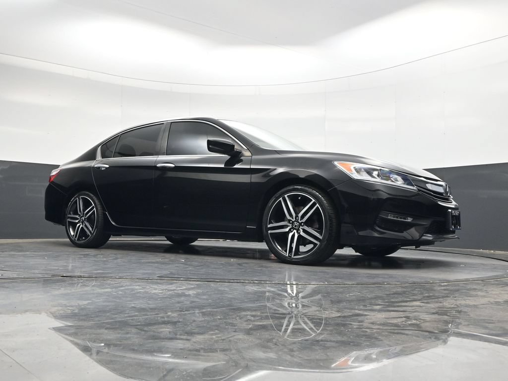 Used 2017 Honda Accord Sport image 25