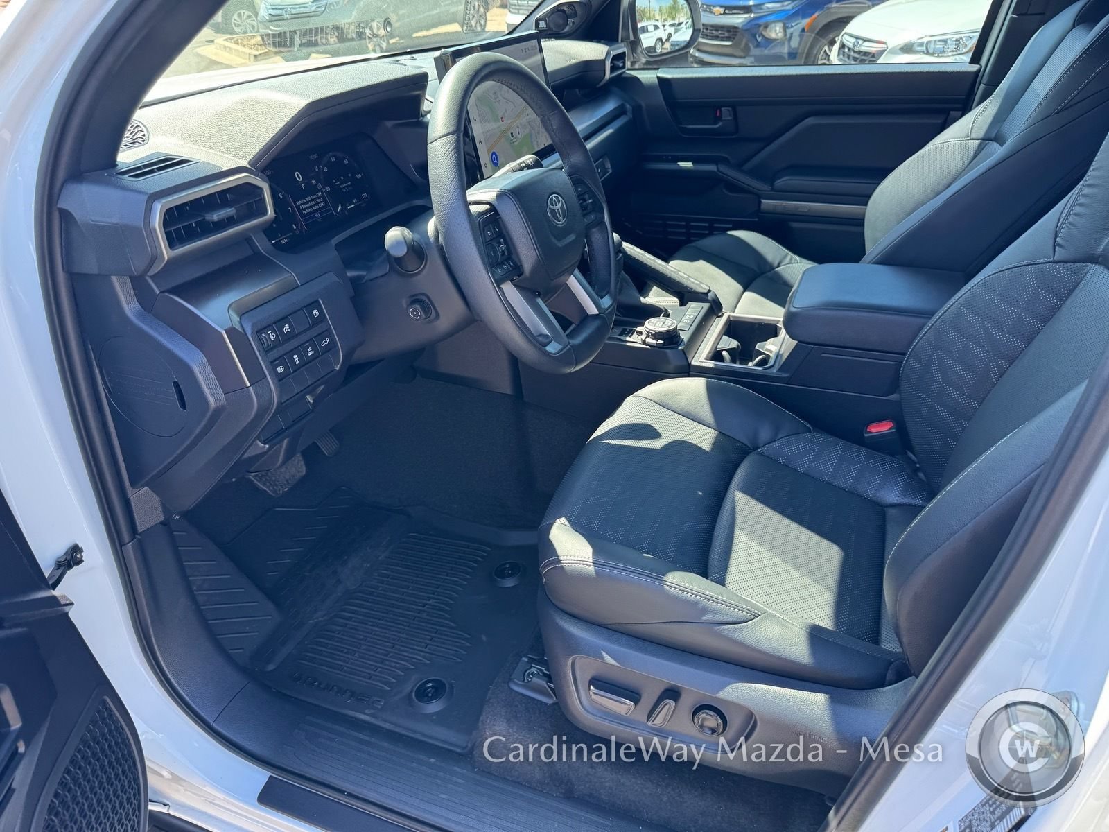 Used 2025 Toyota 4Runner TRD Off-Road Premium AWD/4WD image 11