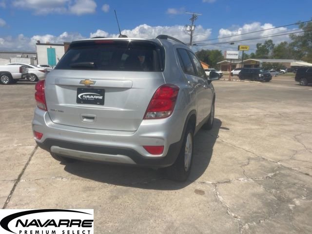 Used 2022 Chevrolet Trax LT w/ Driver Confidence Package image 9