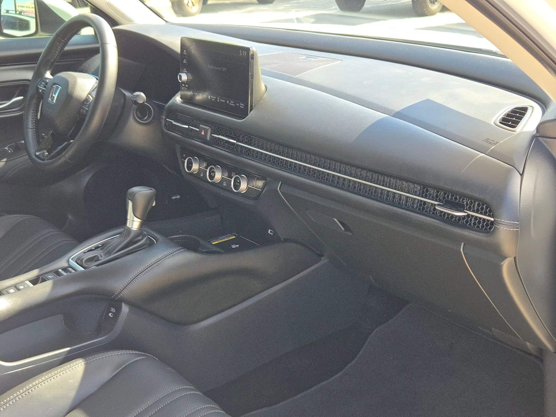 Used 2025 Honda HR-V EX-L image 29