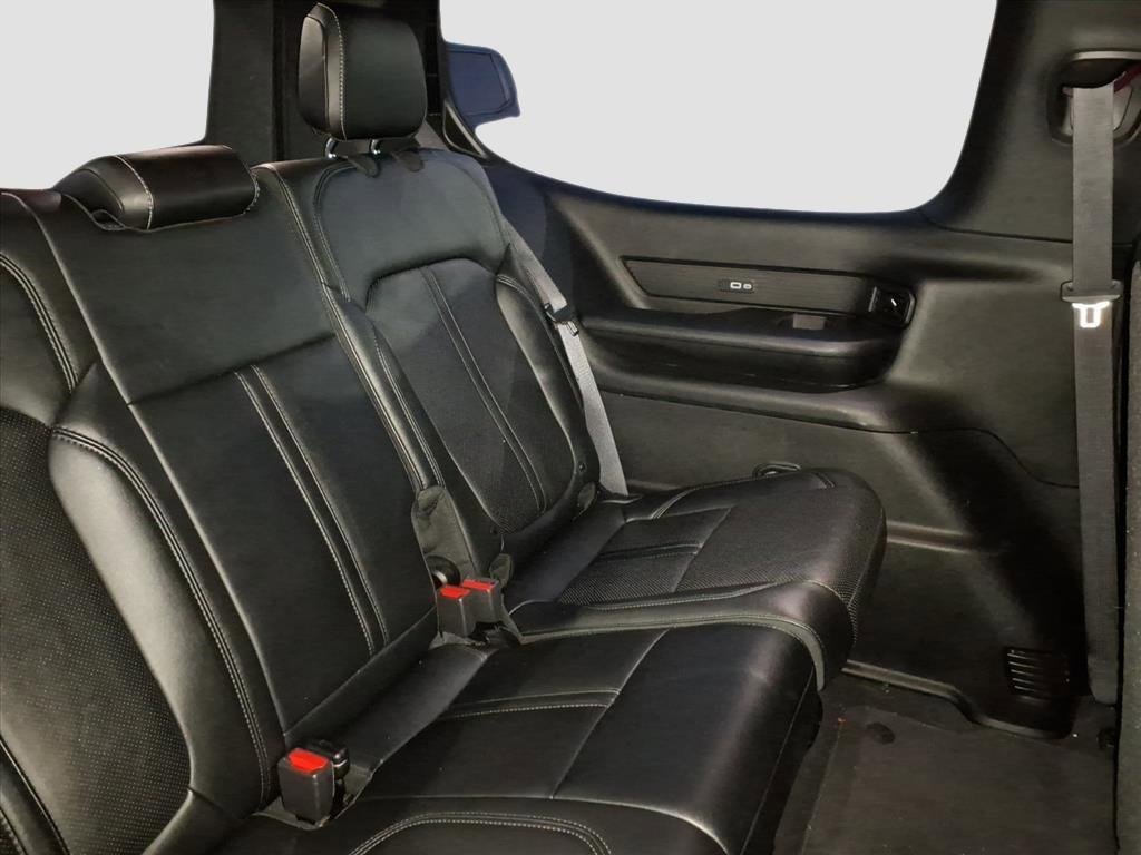 Used 2024 Jeep Wagoneer Series II w/ Flexible Seating Group image 17