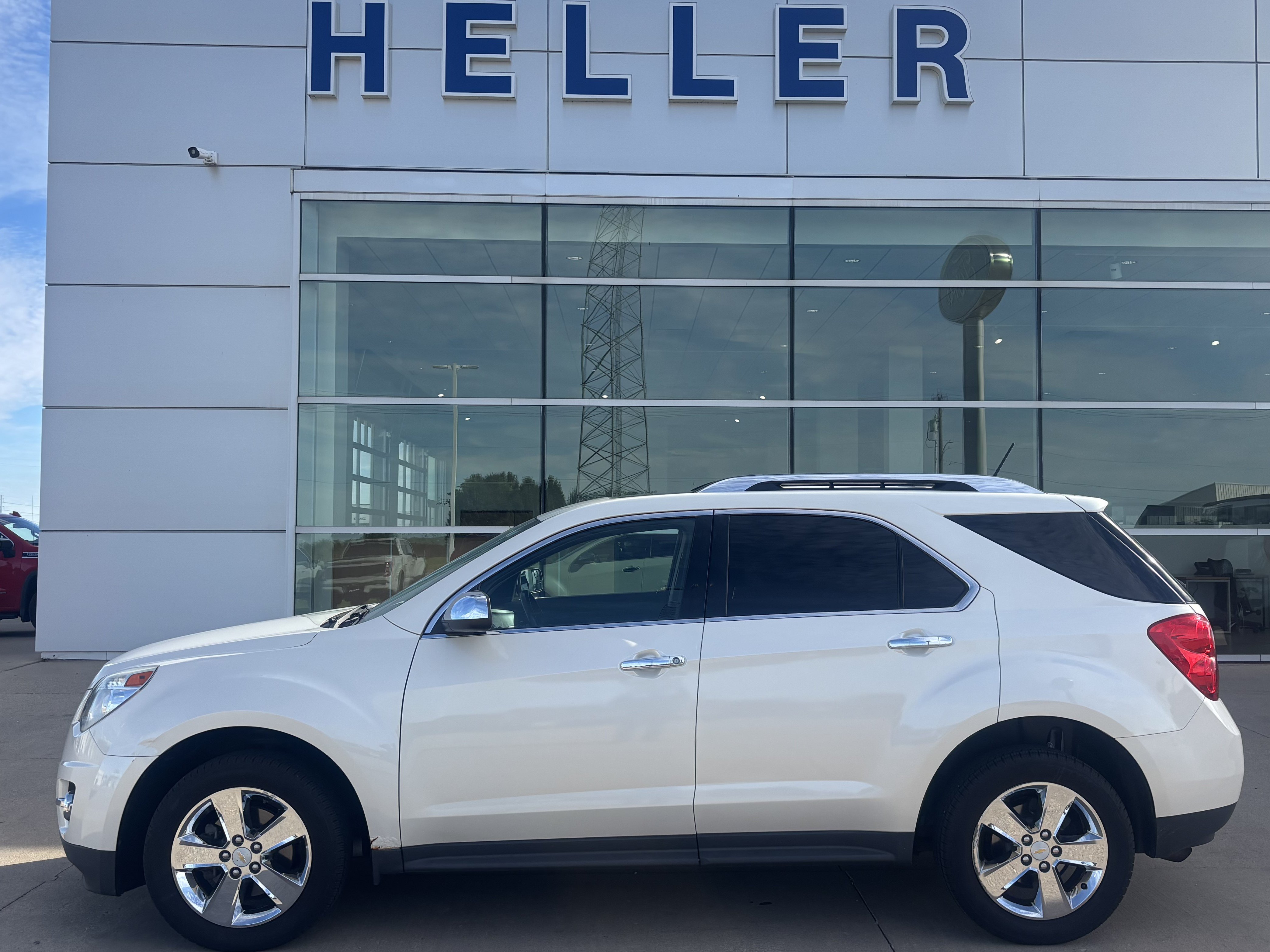 Used 2013 Chevrolet Equinox LTZ FWD image 3