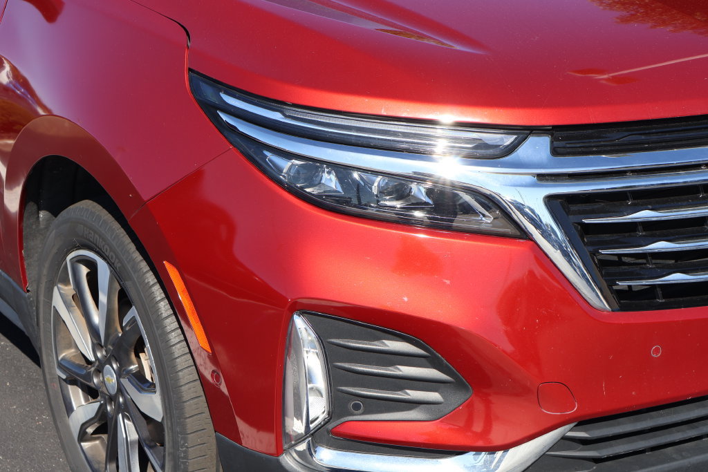 Used 2022 Chevrolet Equinox Premier AWD/4WD image 4