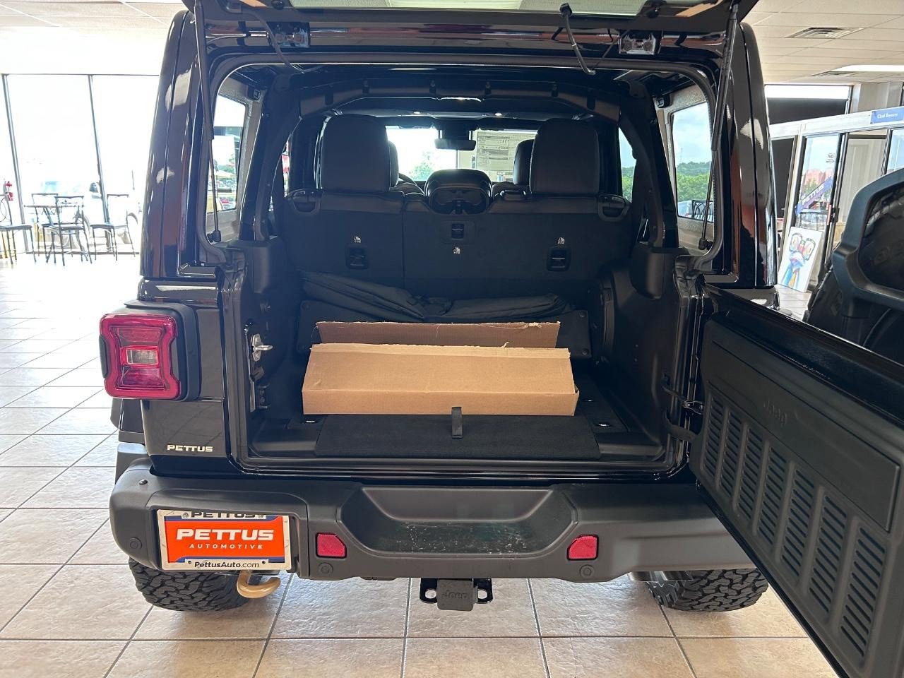 New 2025 Jeep Wrangler Unlimited Rubicon 392 image 5