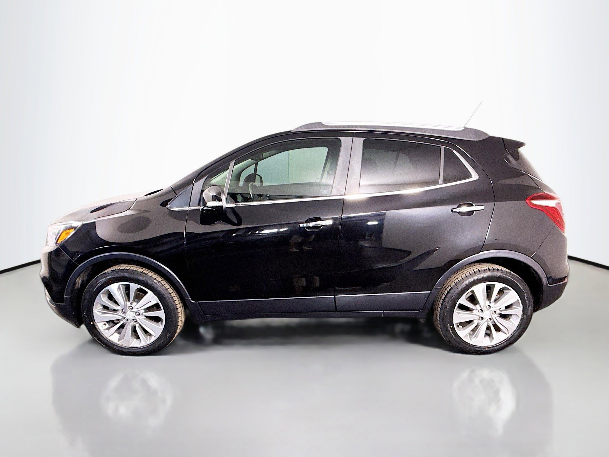 Used 2019 Buick Encore Preferred image 6