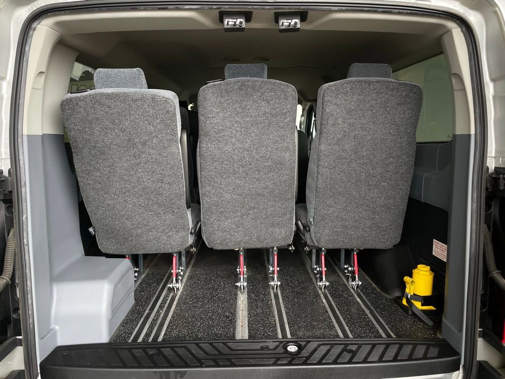 Used 2017 Ford Transit 150 XLT image 29