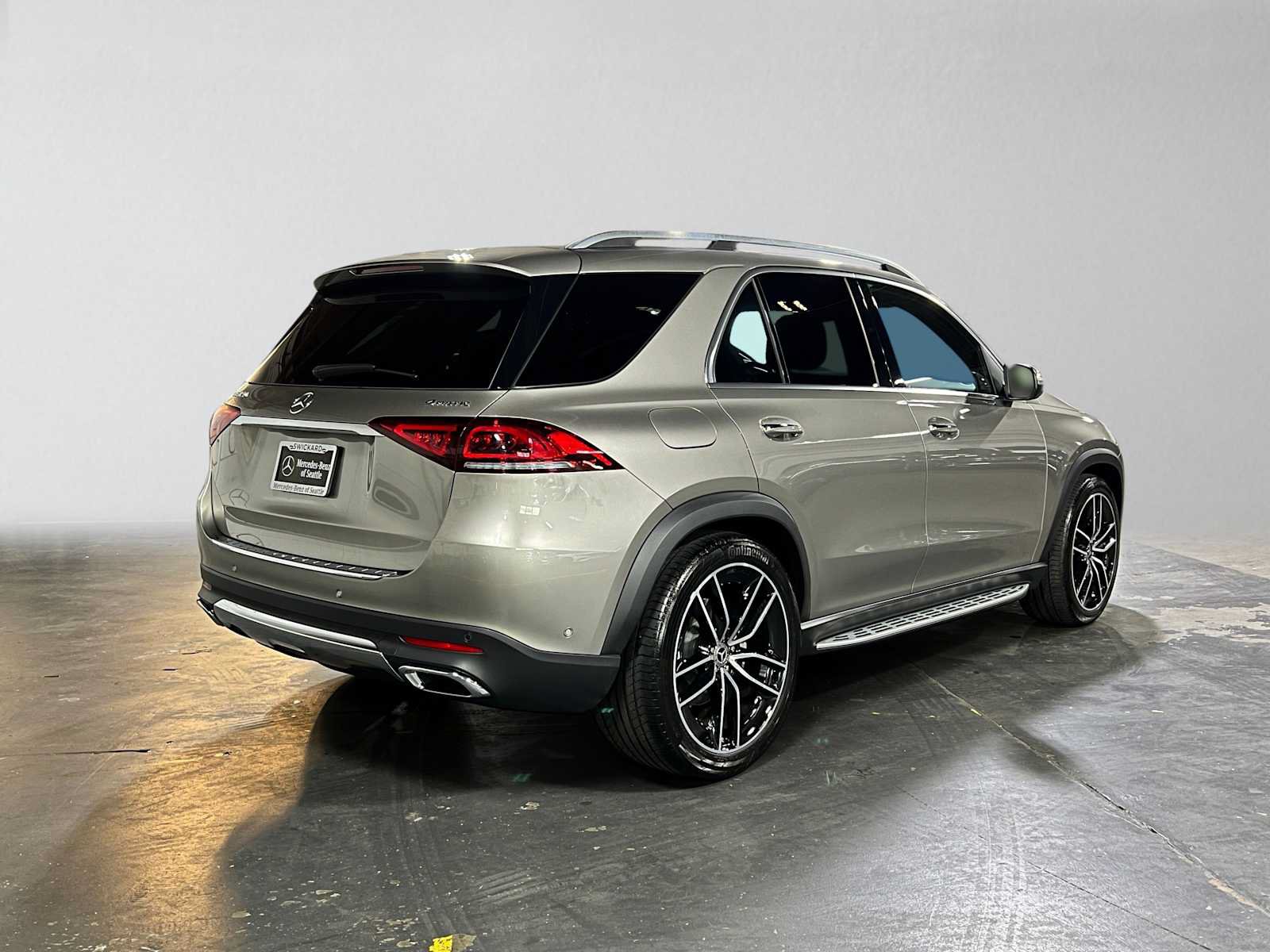 Certified 2021 Mercedes-Benz GLE 450 4MATIC image 3