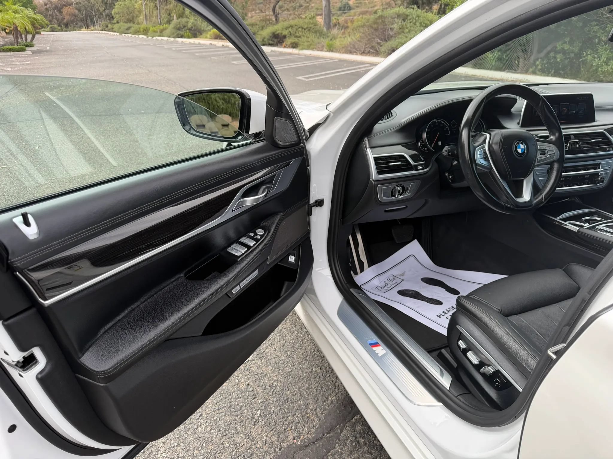 Used 2017 BMW 740i RWD image 10