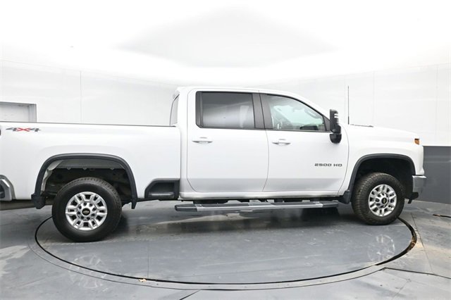 Used 2024 Chevrolet Silverado 2500 LT image 11