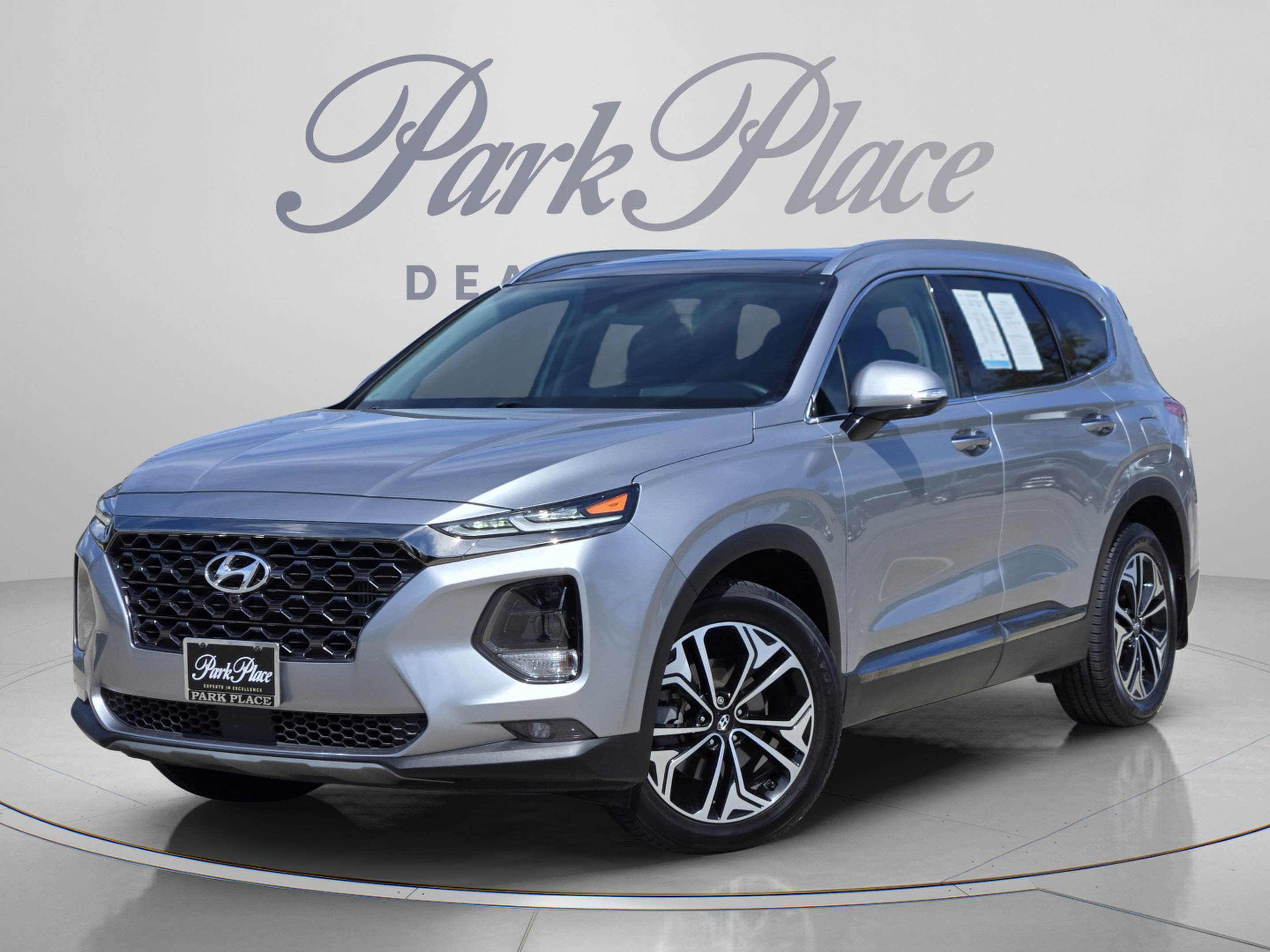 Used 2020 Hyundai Santa Fe Limited w/ Cargo Package FWD image 1