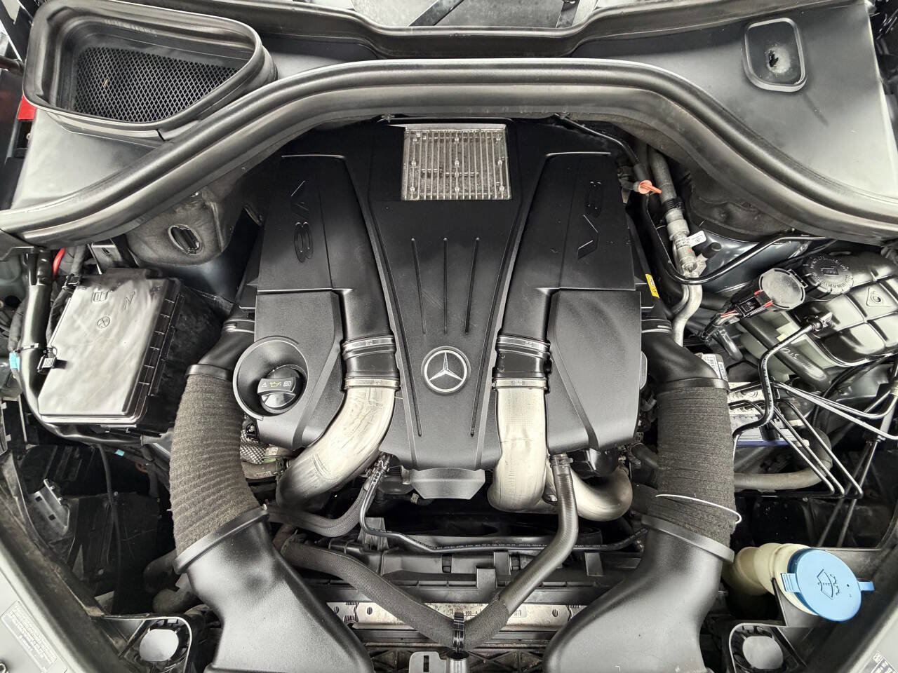 Used 2014 Mercedes-Benz GL 450 4MATIC image 19