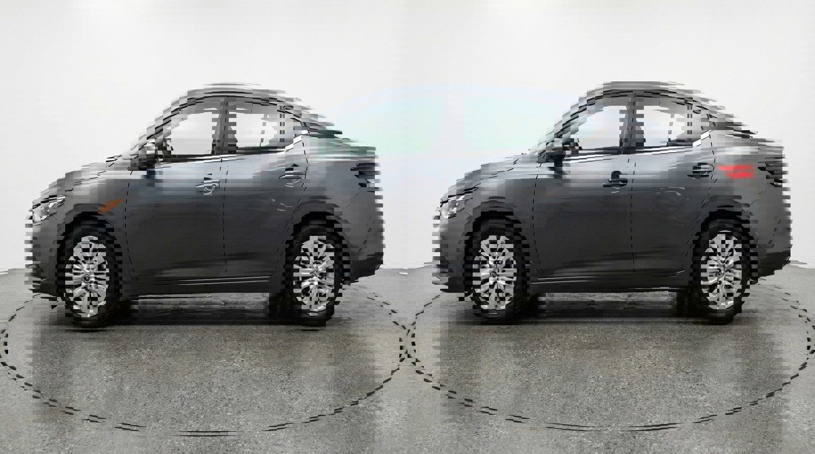 Used 2025 Nissan Sentra S image 4