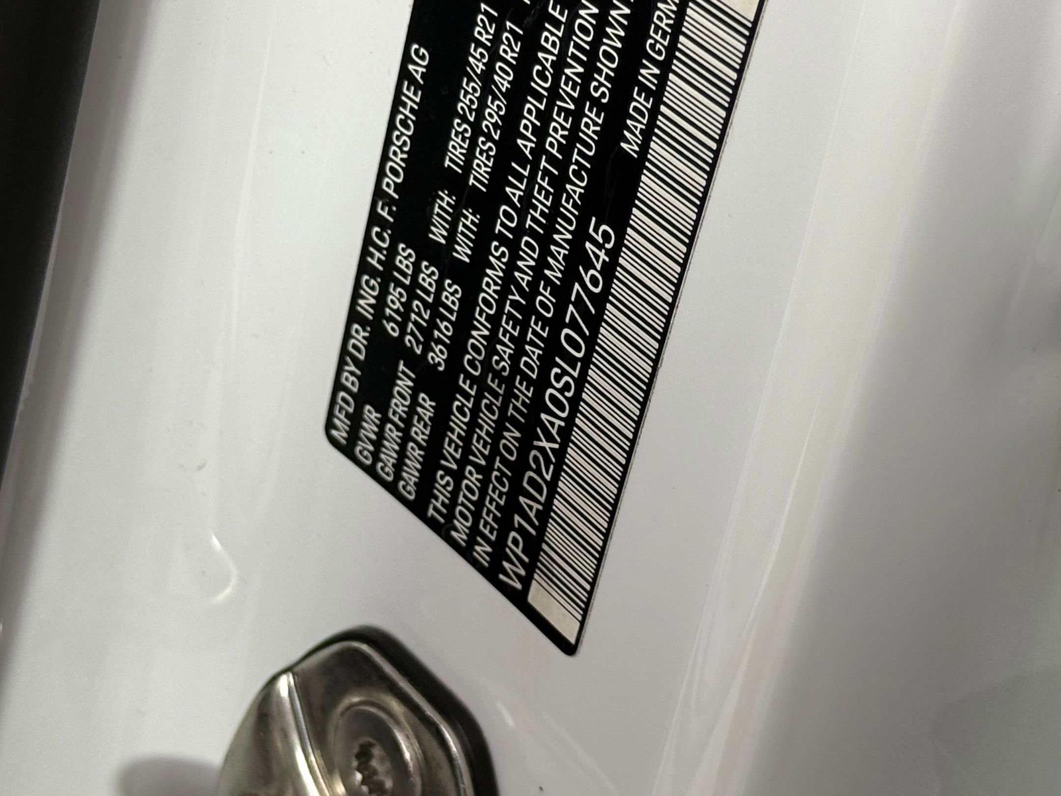 New 2025 Porsche Macan Electric image 26