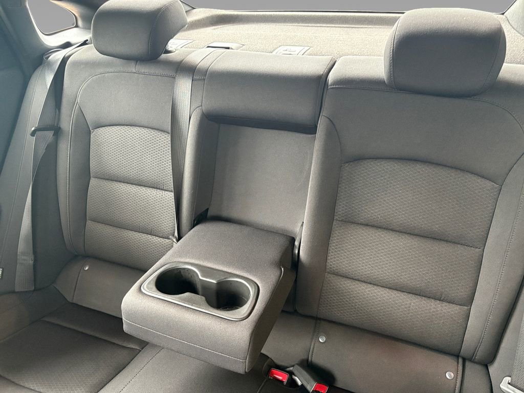 Used 2023 Chevrolet Malibu LT image 3