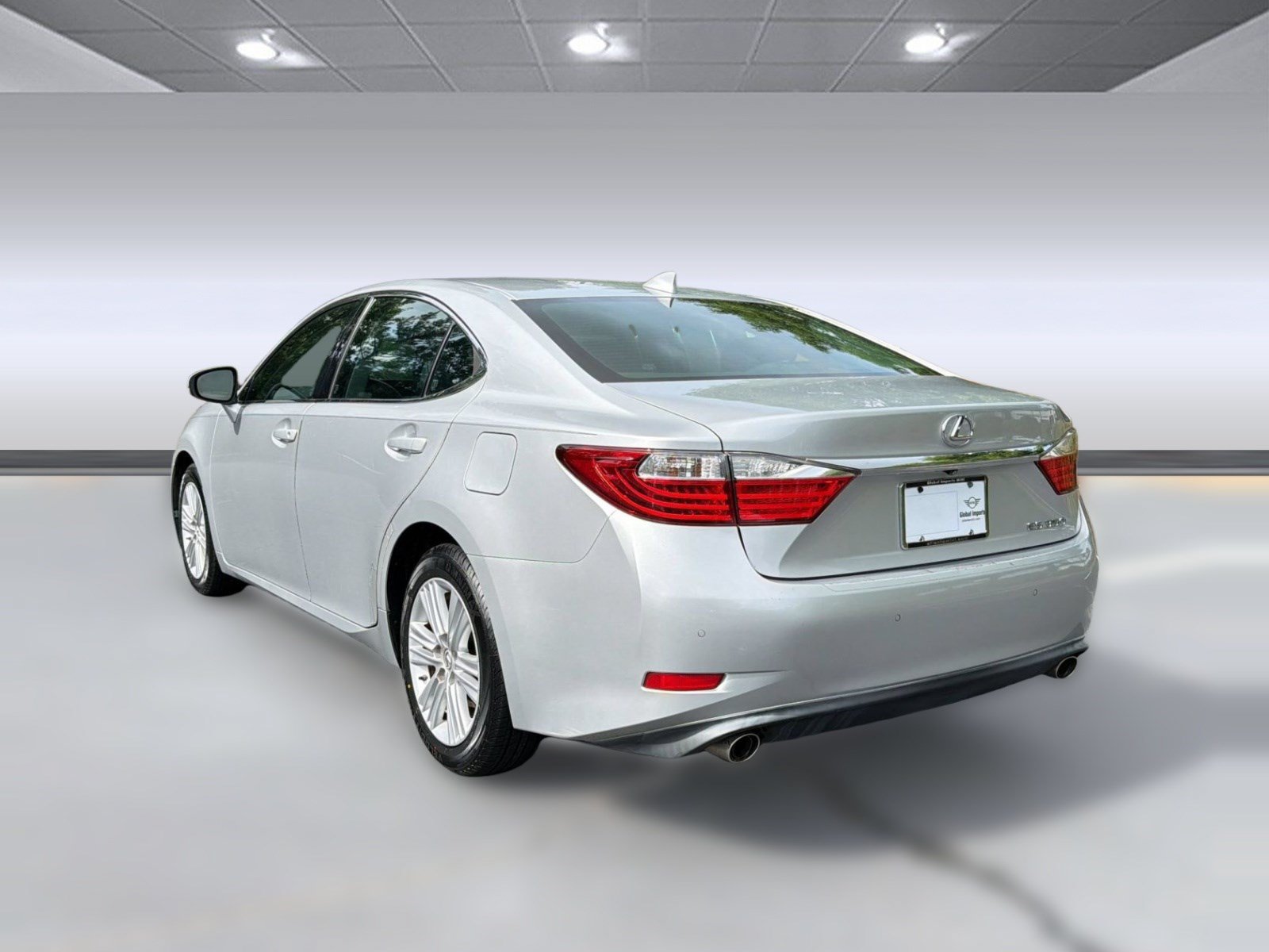 Used 2015 Lexus ES 350 w/ Premium Package FWD image 3