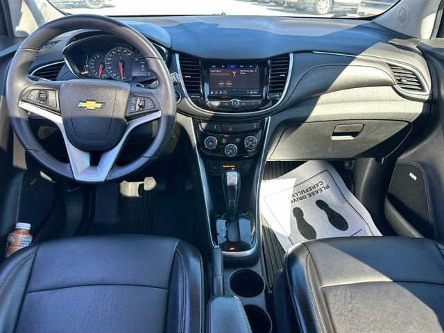 Used 2020 Chevrolet Trax Premier FWD image 12