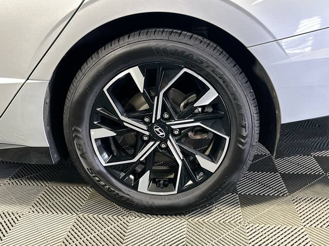 Used 2025 Hyundai Sonata SEL FWD image 28