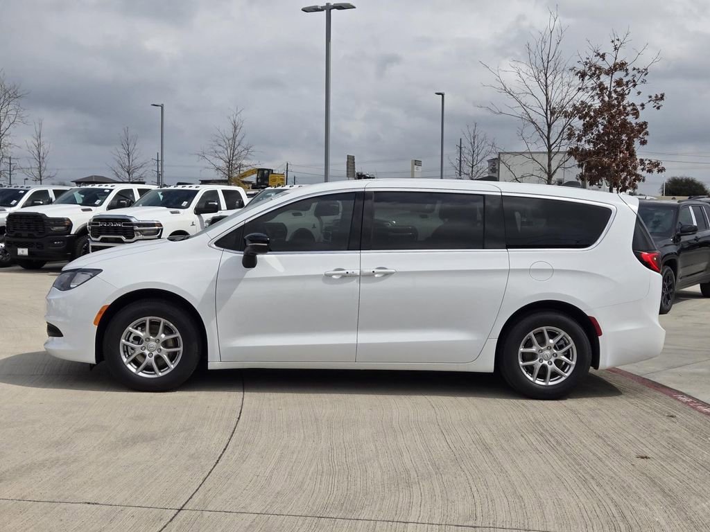New 2026 Chrysler Voyager LX FWD image 2