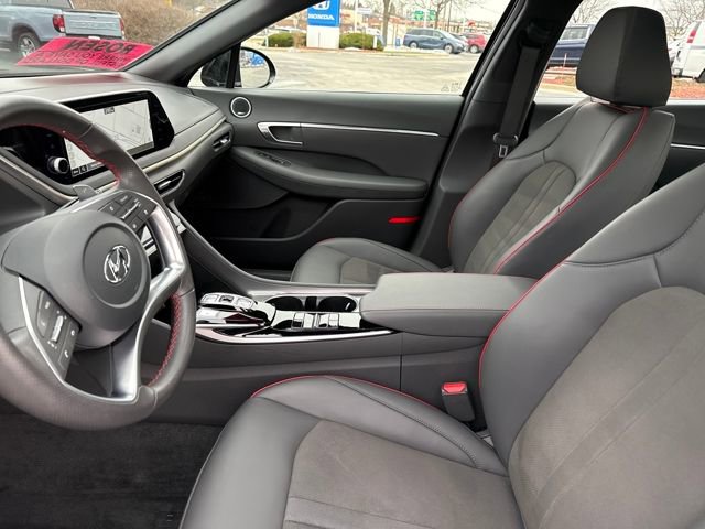 Used 2023 Hyundai Sonata SEL Plus image 13
