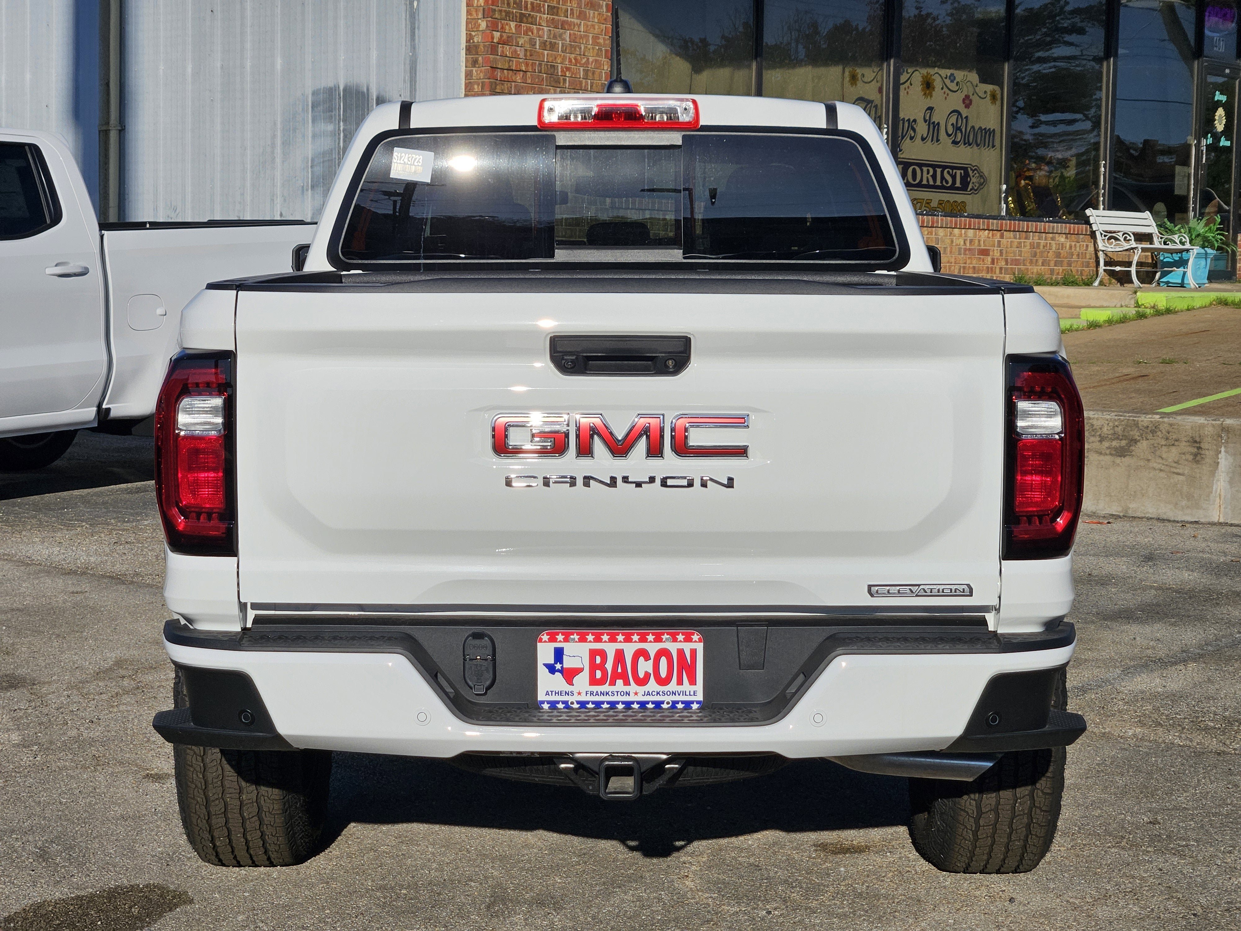 New 2025 GMC Canyon Elevation w/ Convenience Package RWD image 4