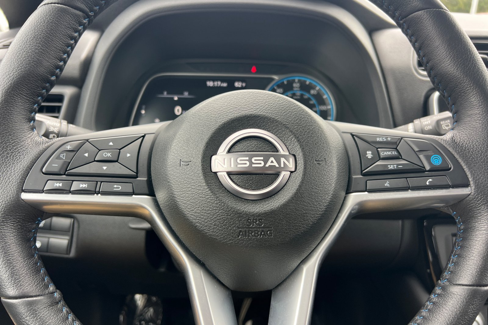 Certified 2024 Nissan Leaf SV Plus FWD image 27