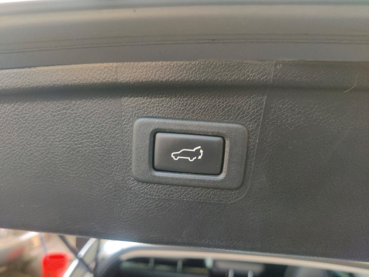 Used 2015 Subaru Outback 3.6R Limited AWD/4WD image 13