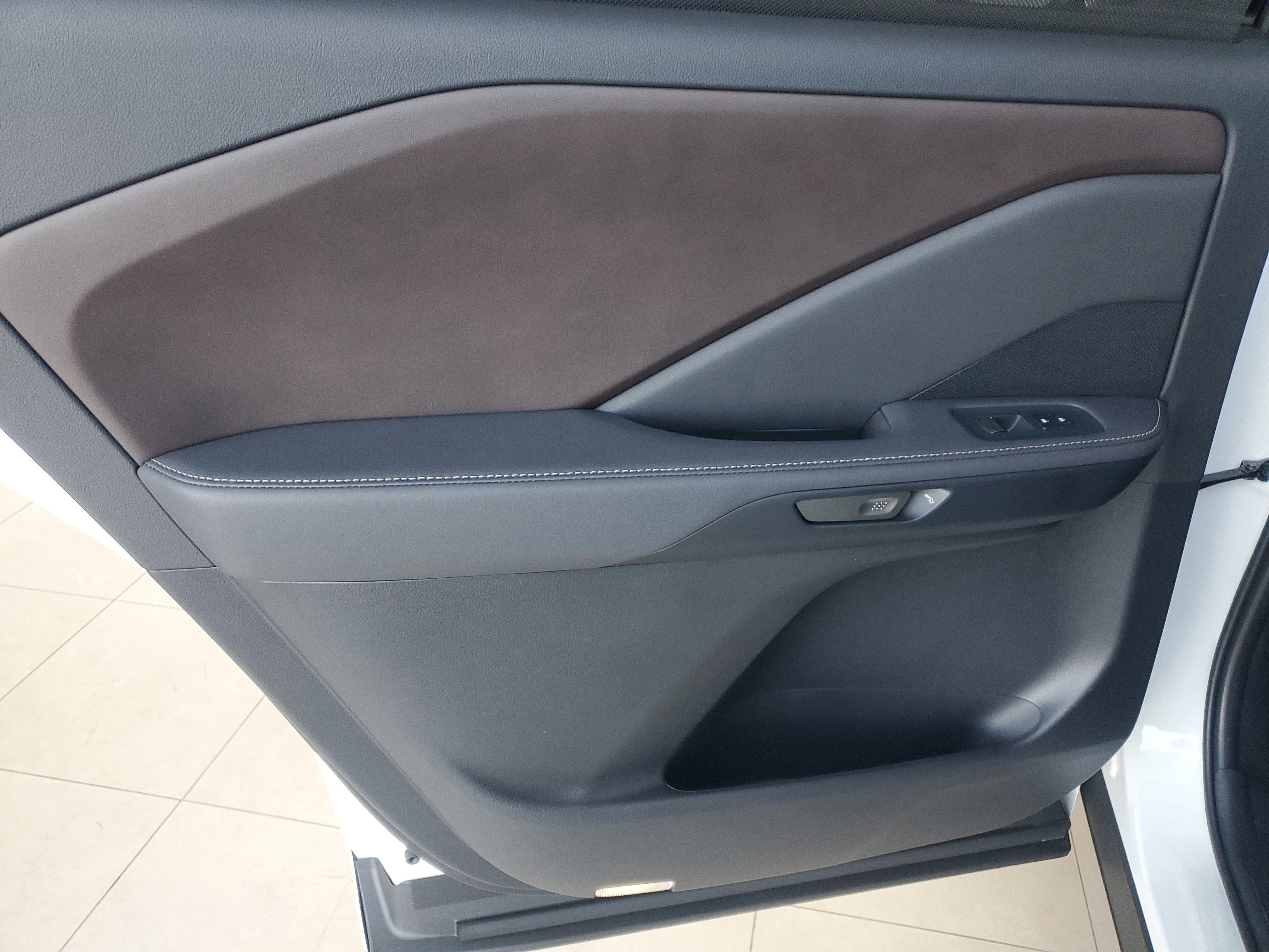 Used 2025 Lexus TX 350 AWD w/ Technology Package image 16