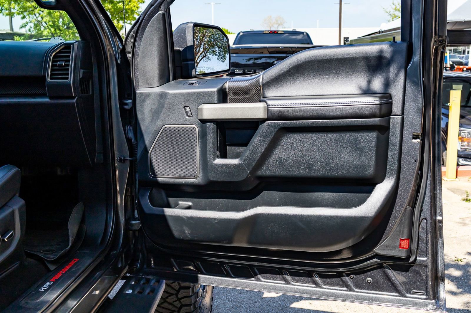 Used 2019 Ford F150 Raptor image 33