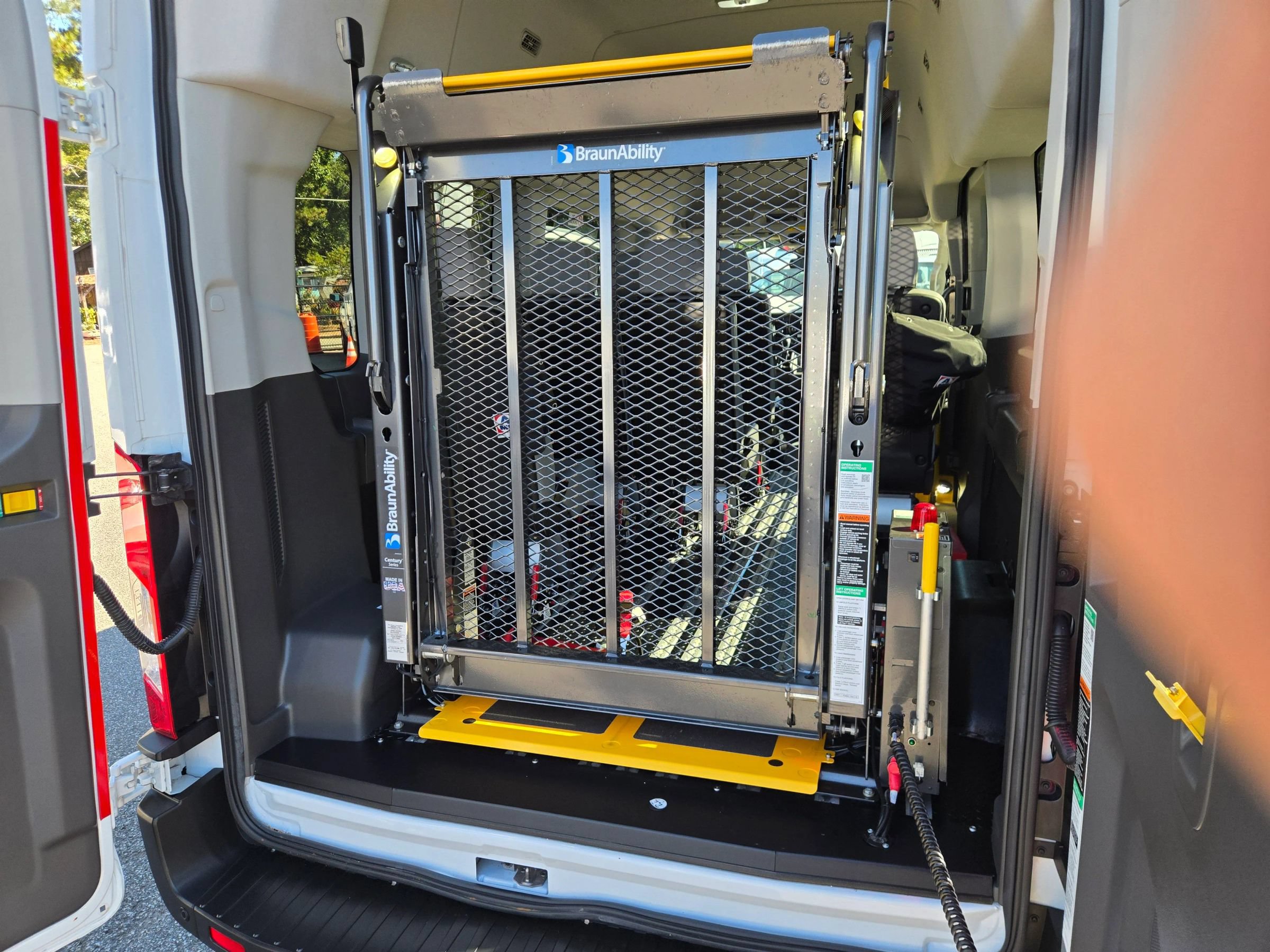 Used 2020 Ford Transit 350 XL RWD image 12