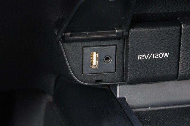 Used 2018 Toyota Camry SE FWD image 17