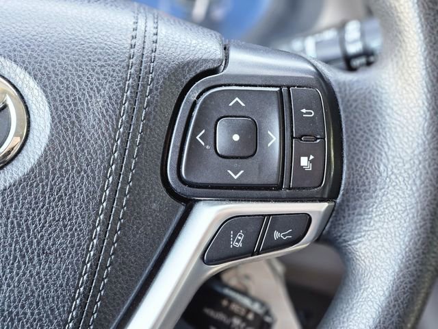 Used 2020 Toyota Sienna L image 18