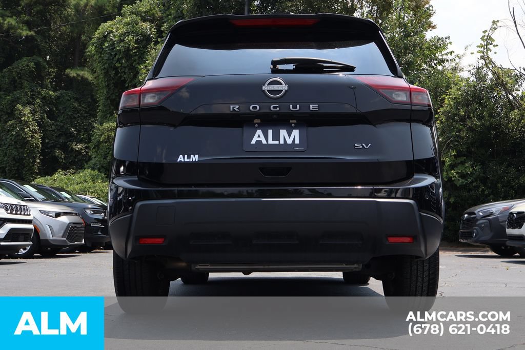 Used 2024 Nissan Rogue SV FWD image 6