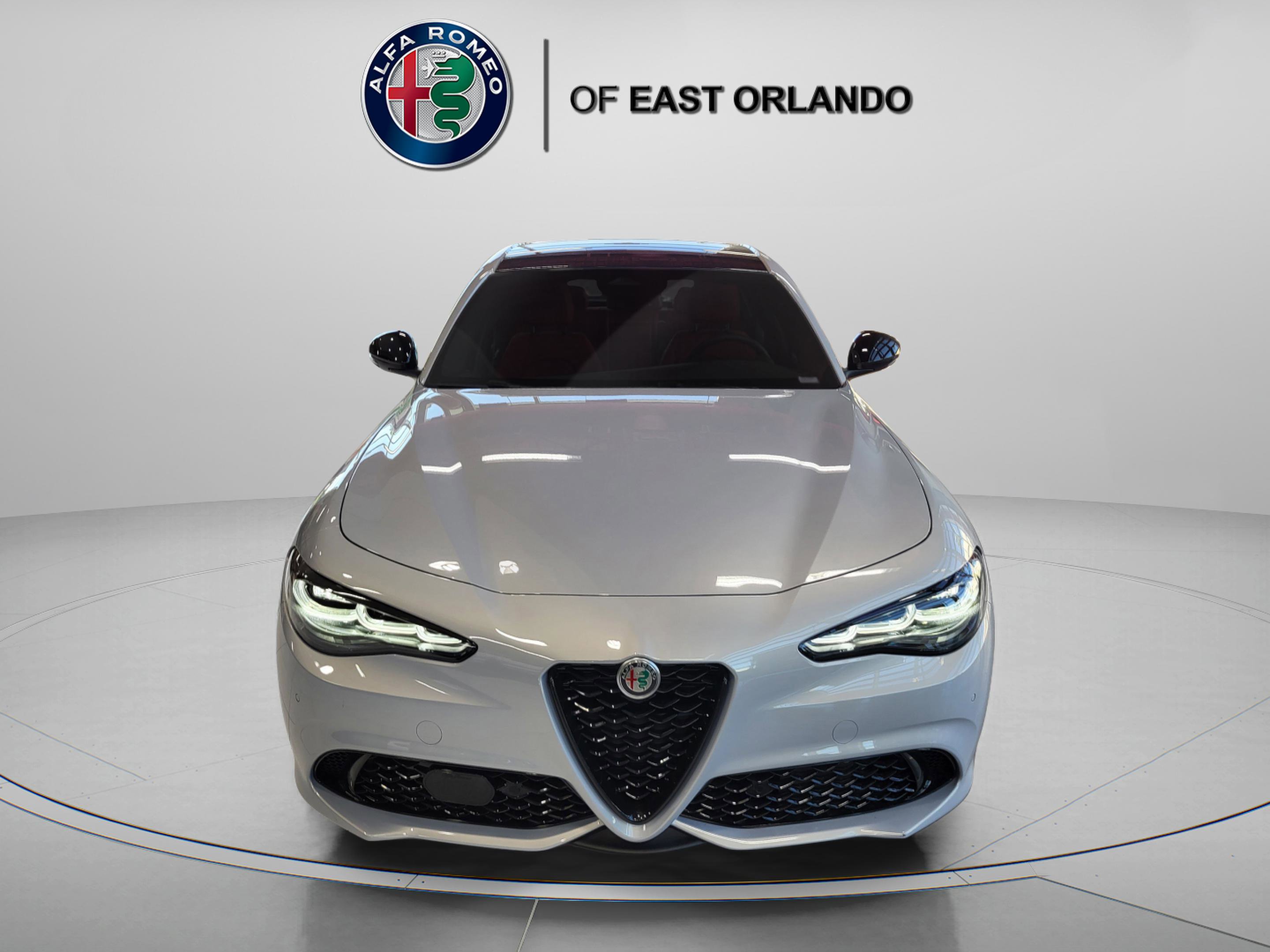 New 2025 Alfa Romeo Giulia w/ Veloce Package Rwd image 2